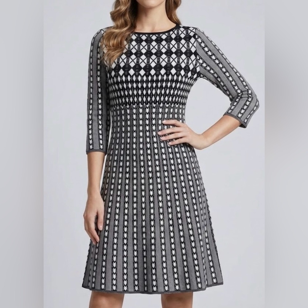 DRESS NY Collection Black and White Long Sleeve - Picture 2 of 9